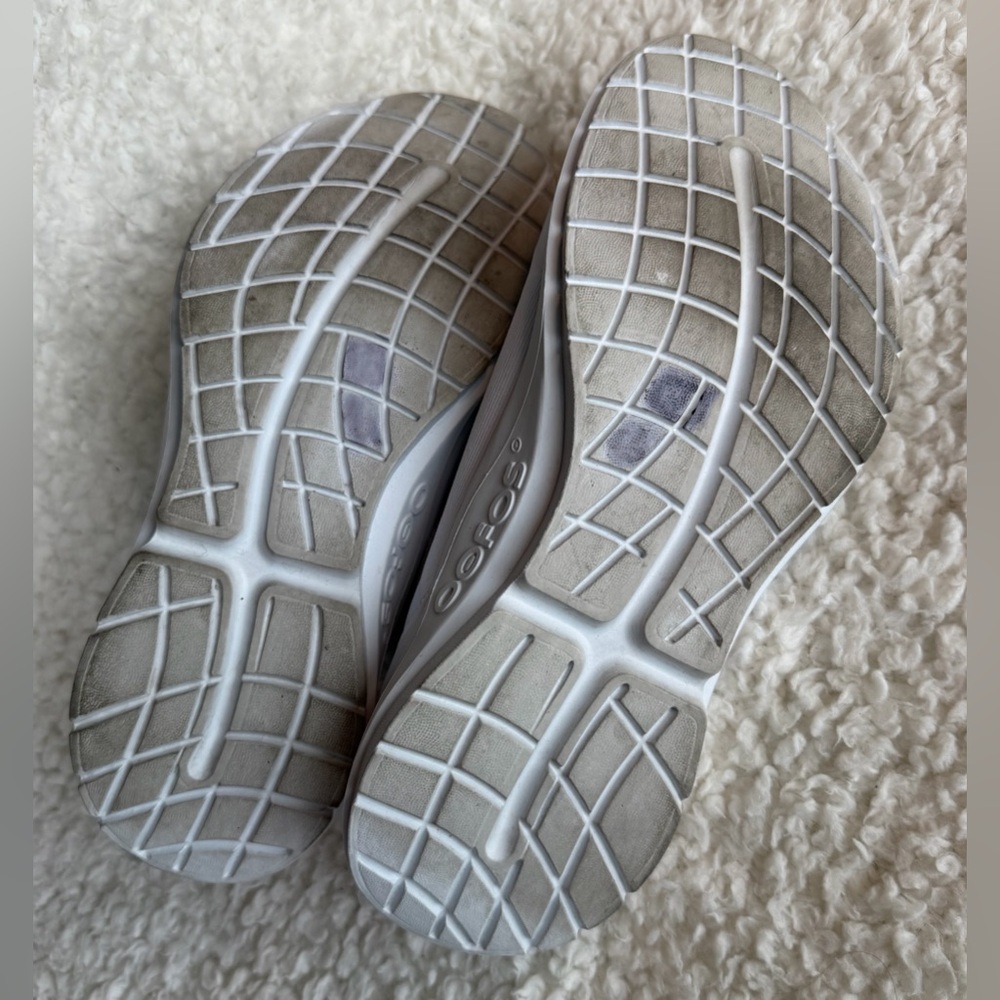OOFOS OOmg White Recovery Sneakers Womens Size 10 Comfort Walking Shoes - Picture 5 of 6